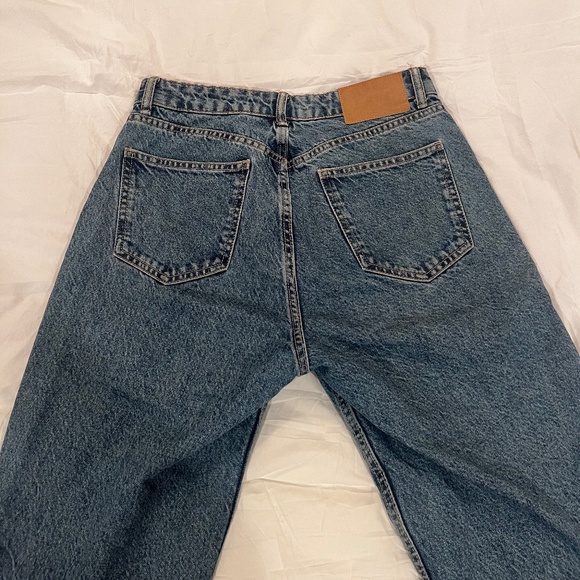 Zara High Rise Straight Leg Jeans - Picture 3 of 4